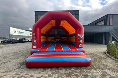 Groot-Overdekt-Springkussen