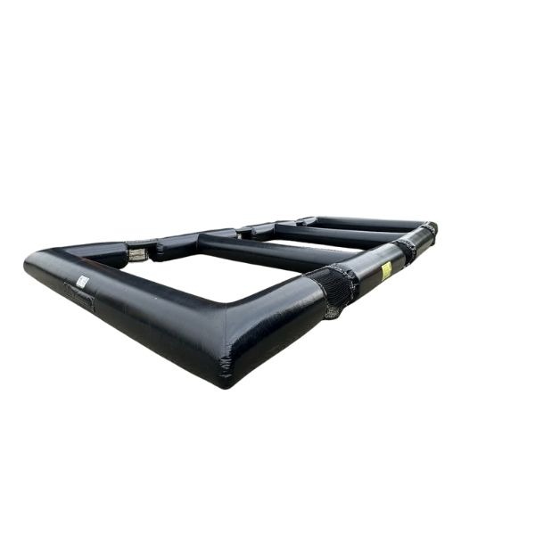 Opblaasbaar zwart Pannaveld 3-in-1 voor voetbalspellen, geschikt voor sportdagen en evenementen.